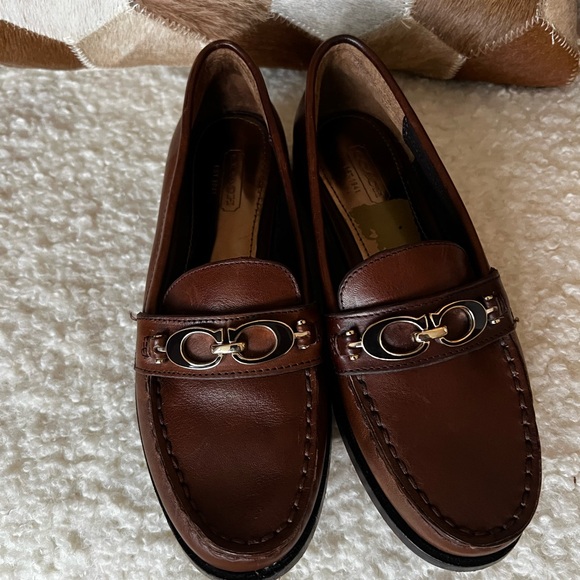 Coach VINTAGE all leatherr signature loafers size 5 - Picture 1 of 5